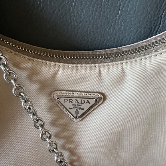 Prada Reedition 2005 - Picture 2 of 16